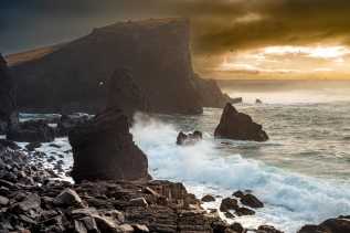 231-valahnukamol-17-arc-lr.jpg
